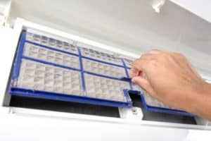 Do Air Conditioners Remove and Reduce Dust in Homes?