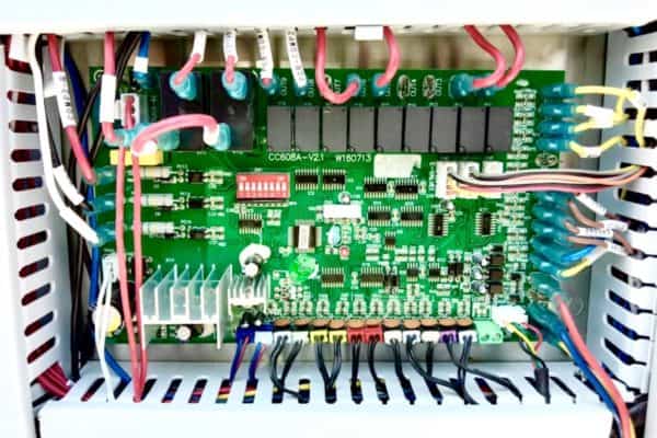 5 Types of HVAC Controls (Thermostat, DDC, 0-10V & Dry Contact)